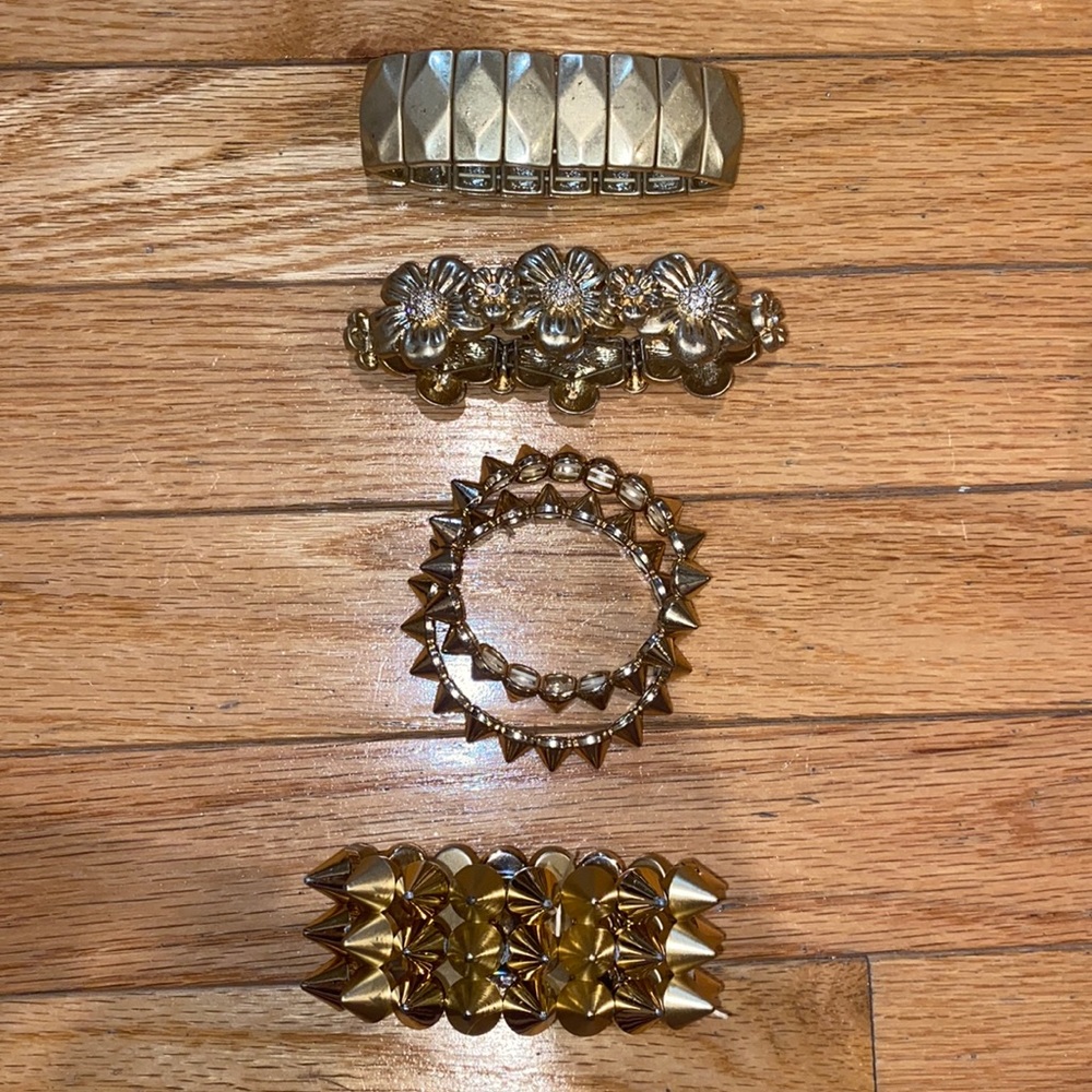 5 braclets!